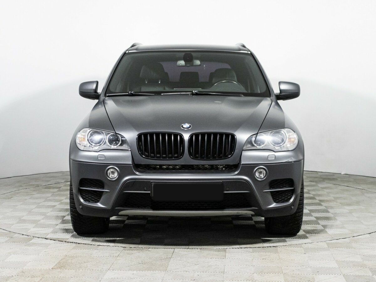BMW X5 с пробегом — 2012 год. Фото: #1