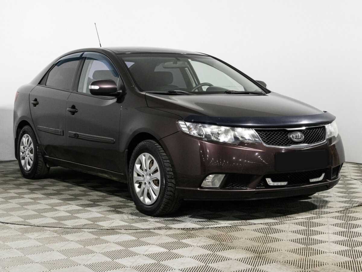 Kia Cerato с пробегом — 2010 год. Фото: #2