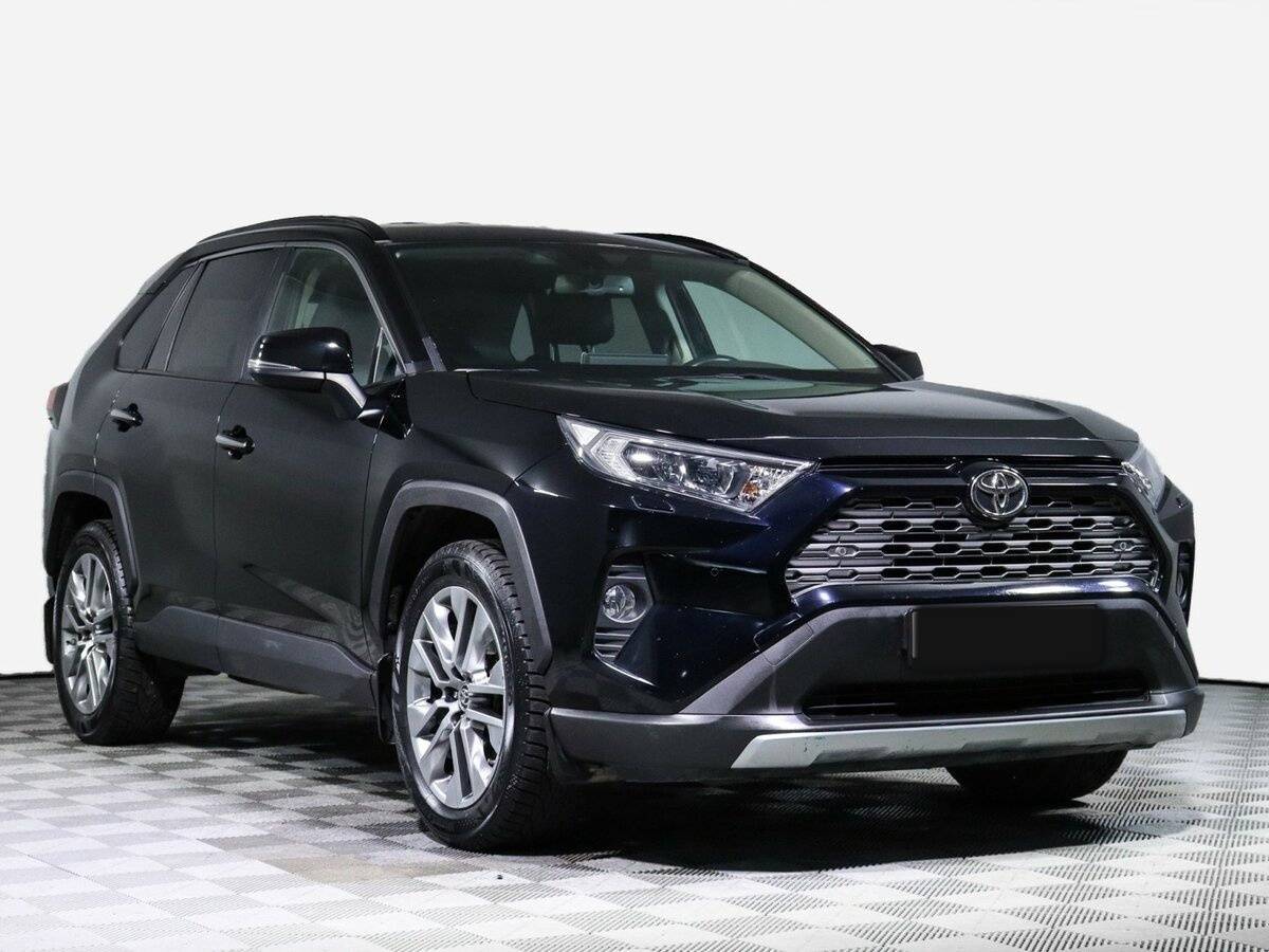 Toyota RAV4 с пробегом — 2020 год. Фото: #2