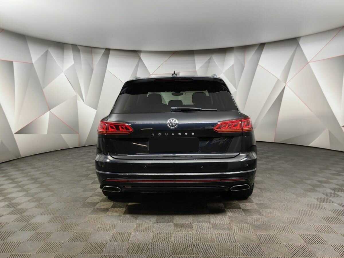 Volkswagen Touareg с пробегом — 2019 год. Фото: #7