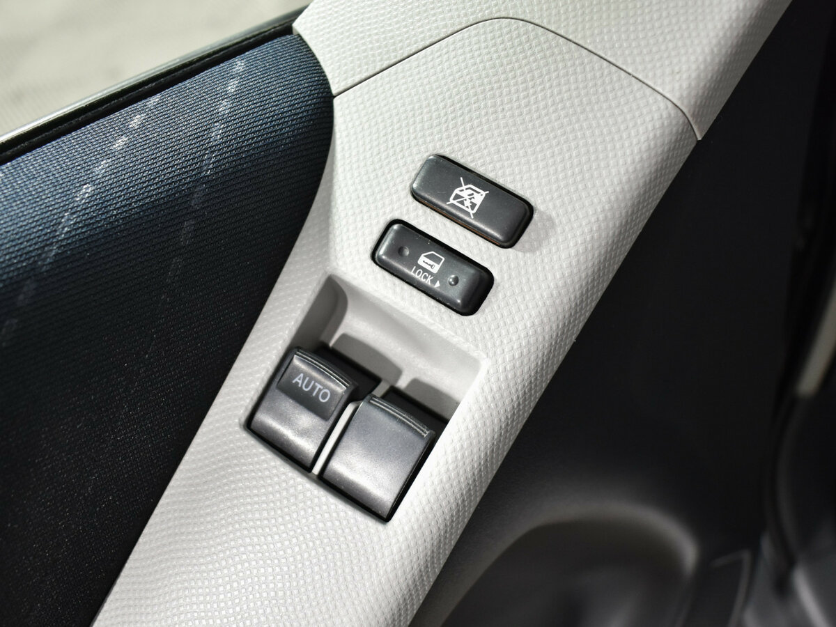 Toyota Yaris с пробегом — 2008 год. Фото: #13
