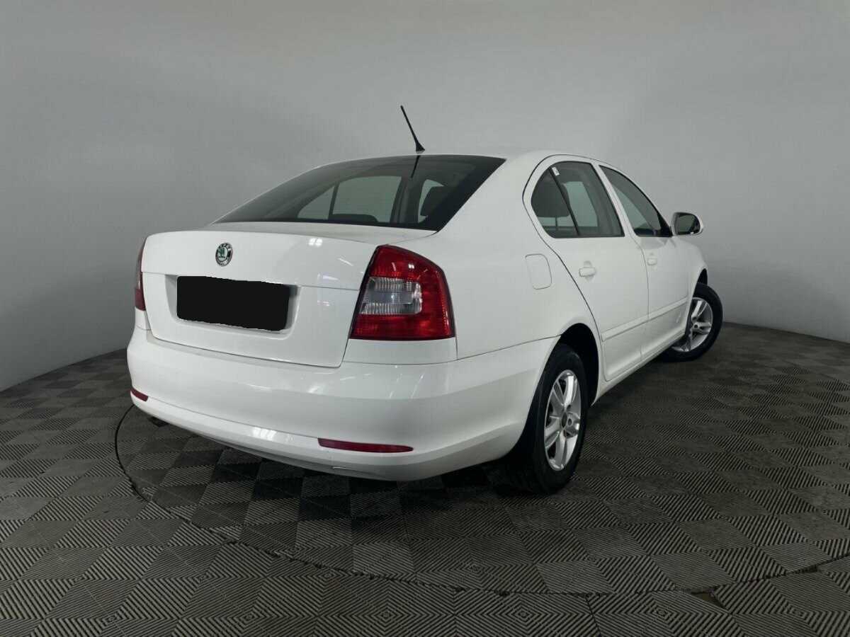 Skoda Octavia с пробегом — 2011 год. Фото: #5
