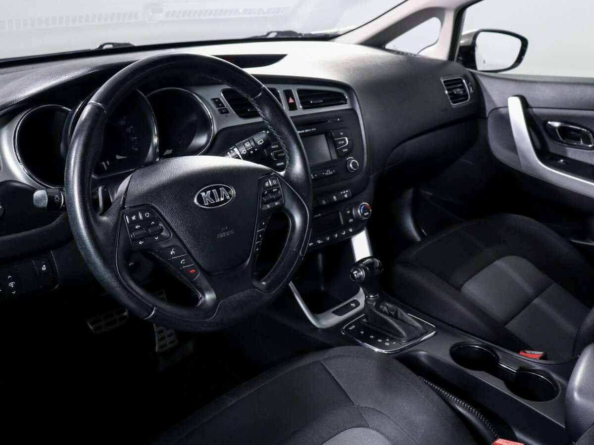 Kia Ceed с пробегом — 2014 год. Фото: #8