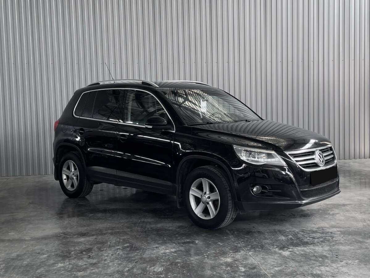 Volkswagen Tiguan с пробегом — 2008 год. Фото: #2