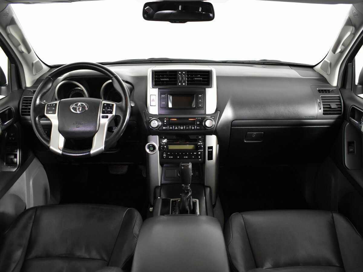 Toyota Land Cruiser Prado с пробегом — 2010 год. Фото: #11