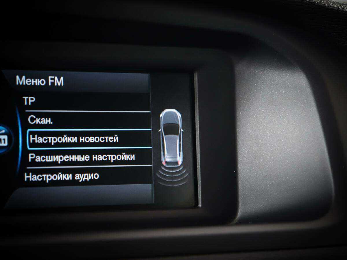 Volvo V40 Cross Country с пробегом — 2013 год. Фото: #19