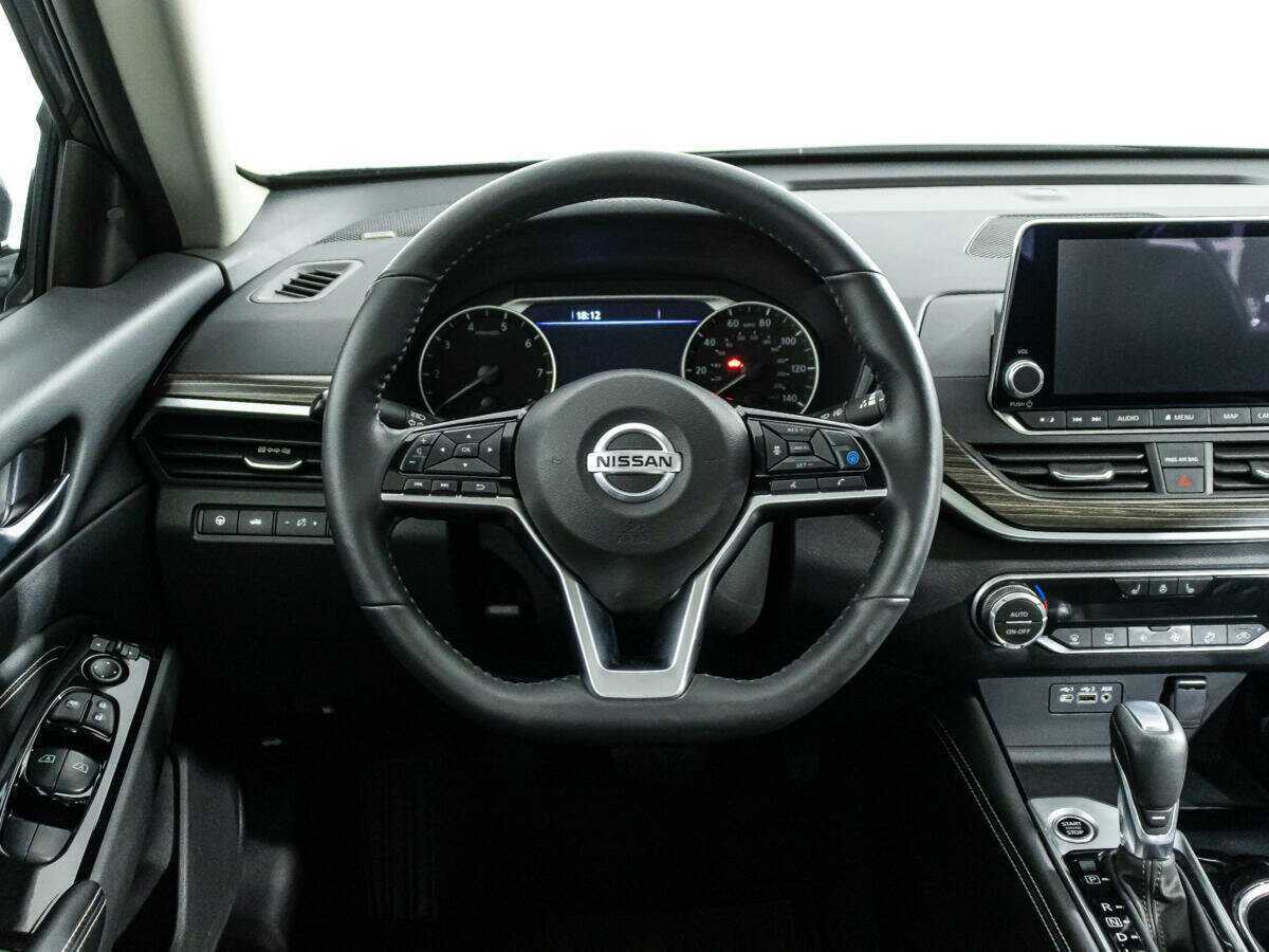 Nissan Altima с пробегом — 2022 год. Фото: #21