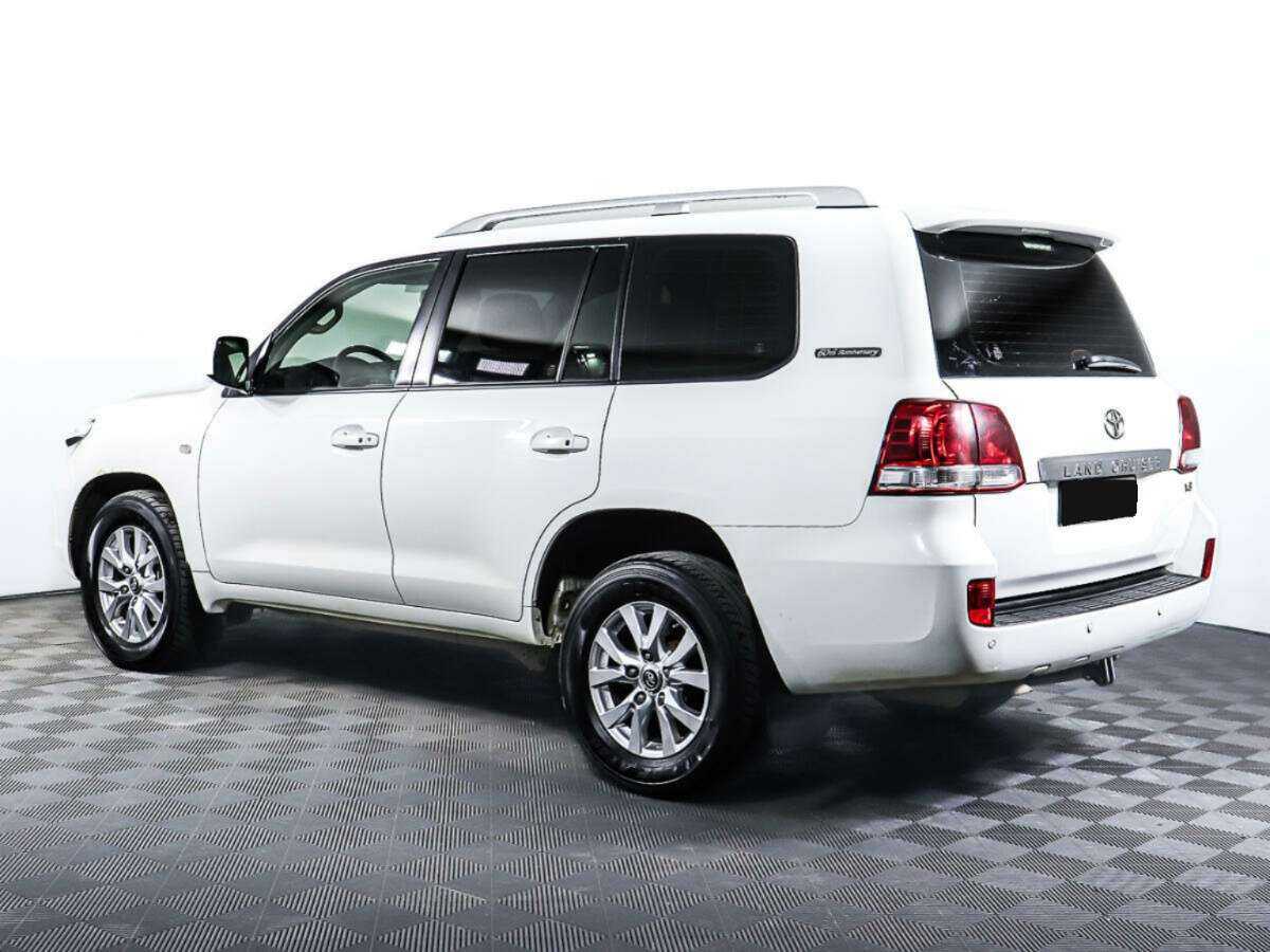 Toyota Land Cruiser с пробегом — 2011 год. Фото: #5