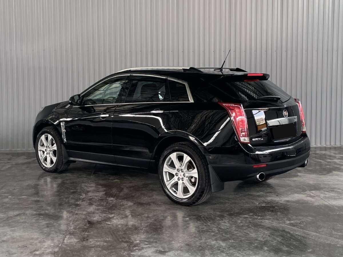 Cadillac SRX с пробегом — 2010 год. Фото: #6