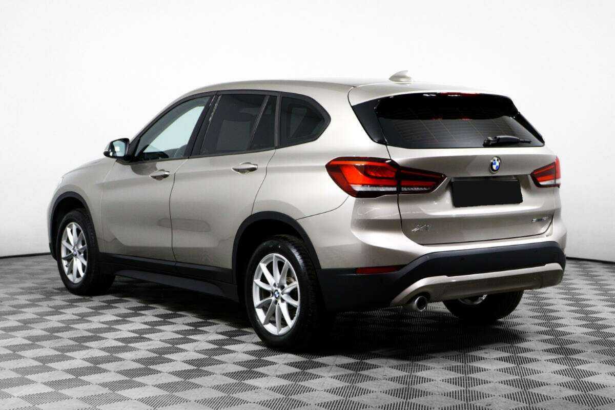 BMW X1 с пробегом — 2020 год. Фото: #6