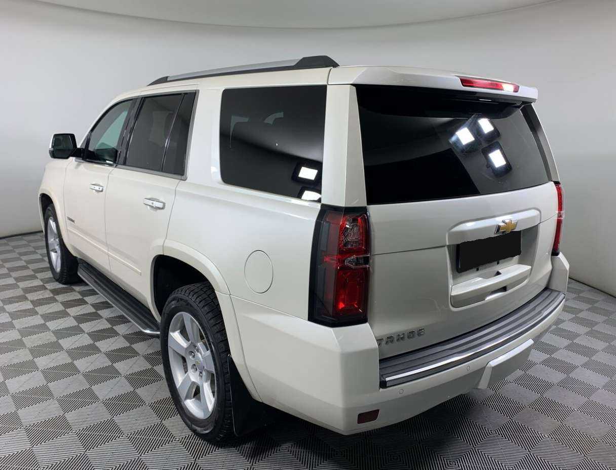 Chevrolet Tahoe с пробегом — 2015 год. Фото: #5
