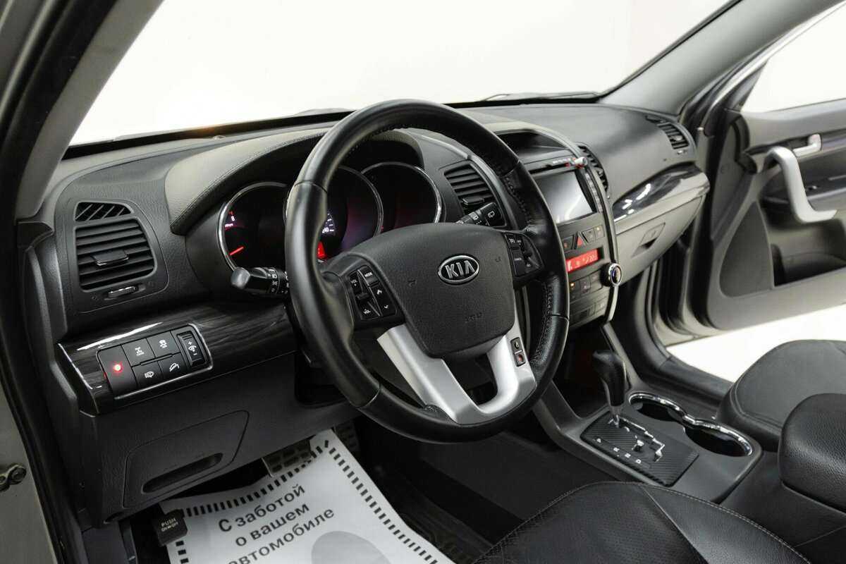 Kia Sorento с пробегом — 2011 год. Фото: #8