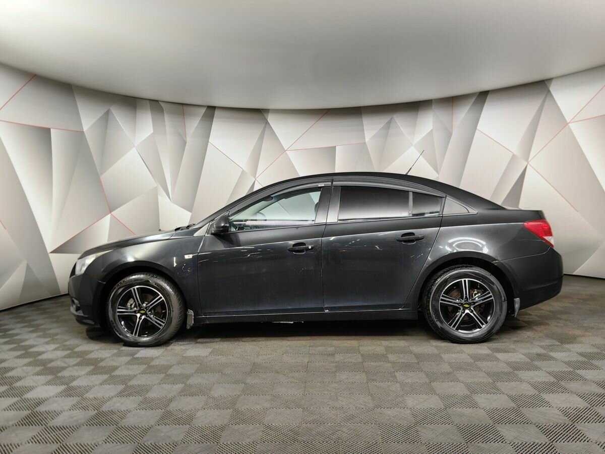 Chevrolet Cruze с пробегом — 2011 год. Фото: #4