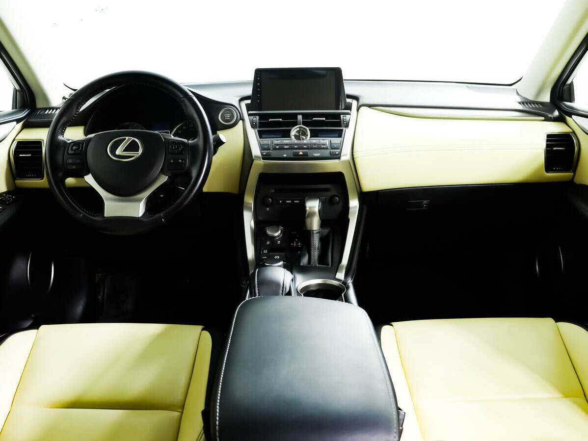 Lexus NX с пробегом — 2015 год. Фото: #10