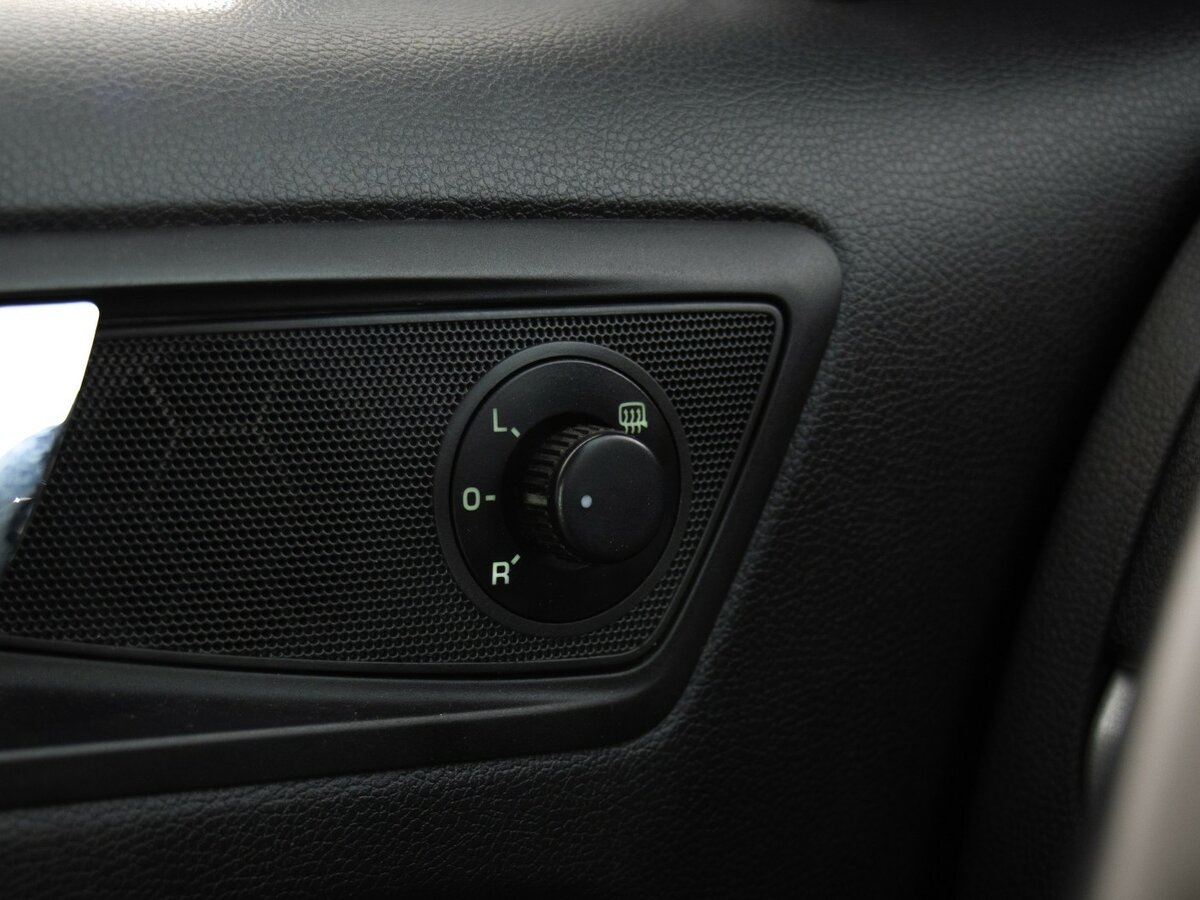 Skoda Yeti с пробегом — 2011 год. Фото: #18