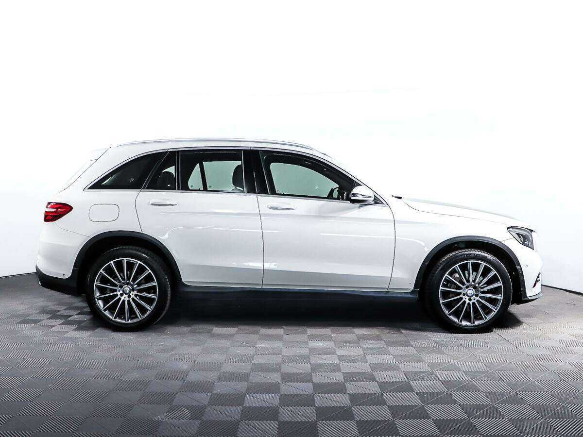 Mercedes-Benz GLC с пробегом — 2016 год. Фото: #3