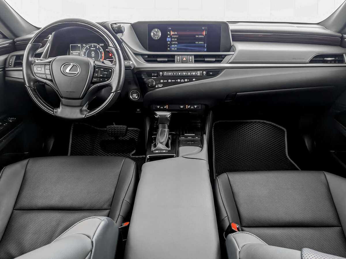 Lexus ES с пробегом — 2020 год. Фото: #11