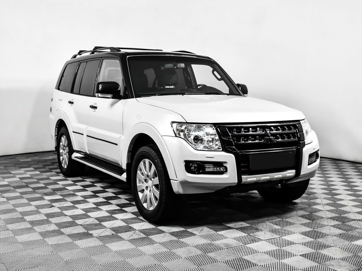 Mitsubishi Pajero с пробегом — 2019 год. Фото: #2