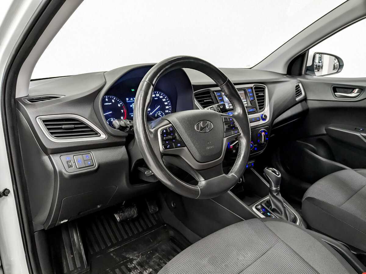 Hyundai Solaris с пробегом — 2017 год. Фото: #15