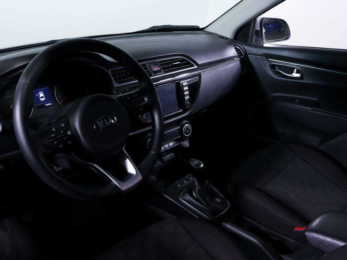 Kia Rio с пробегом — 2018 год. Фото: #12