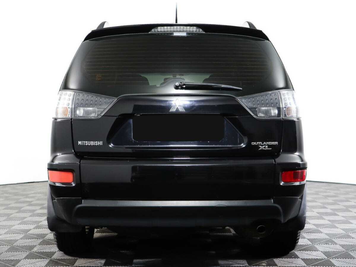 Mitsubishi Outlander с пробегом — 2011 год. Фото: #4