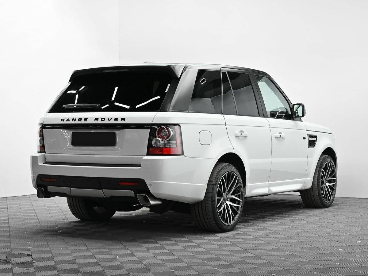Land Rover Range Rover Sport с пробегом — 2012 год. Фото: #3