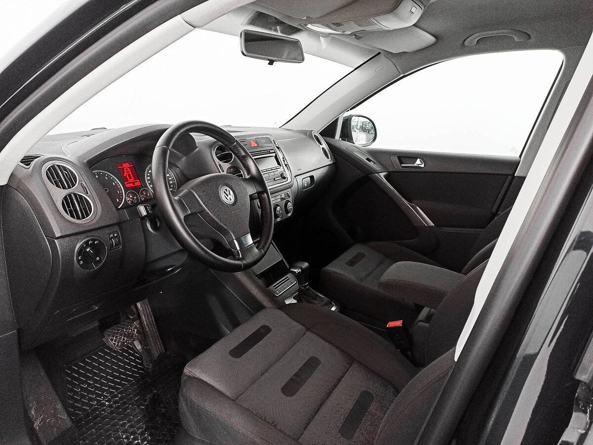 Volkswagen Tiguan с пробегом — 2008 год. Фото: #15