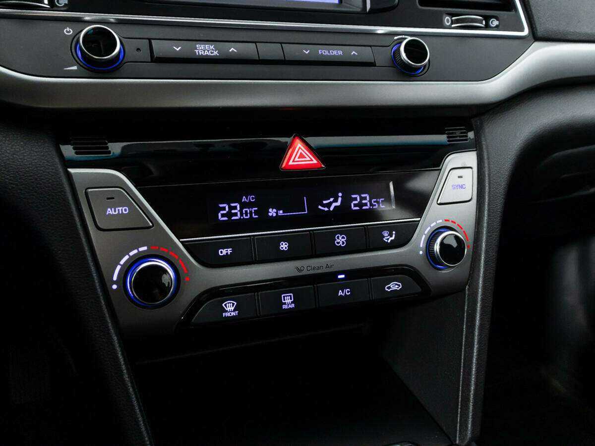 Hyundai Elantra с пробегом — 2016 год. Фото: #15