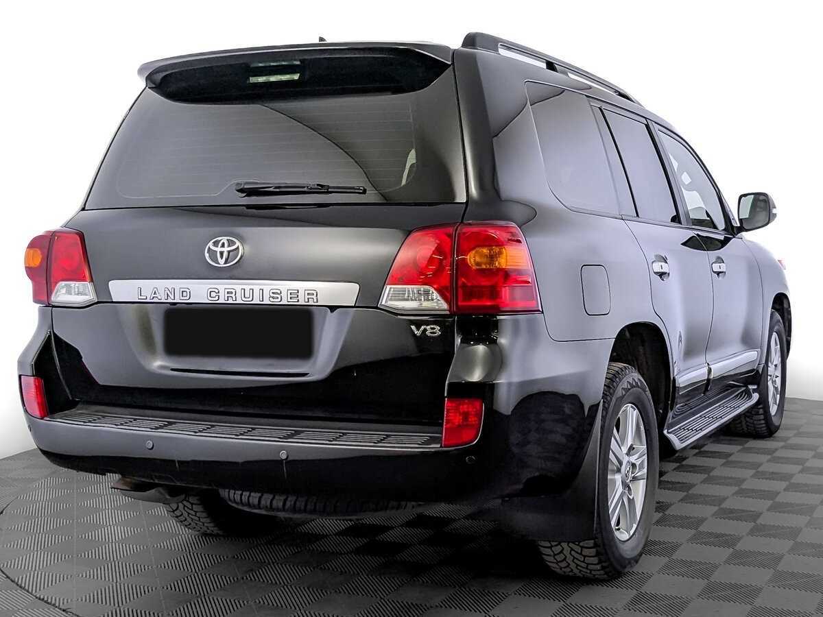Toyota Land Cruiser с пробегом — 2014 год. Фото: #4