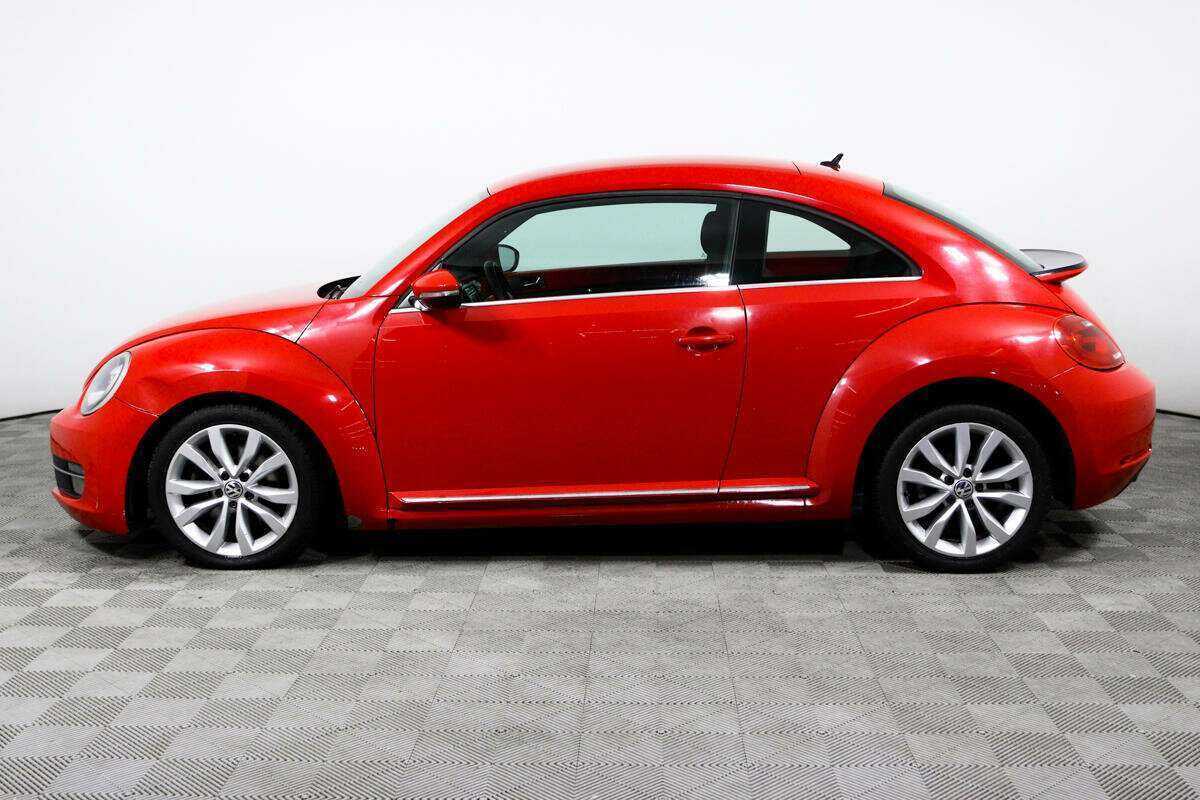 Volkswagen Beetle с пробегом — 2014 год. Фото: #6
