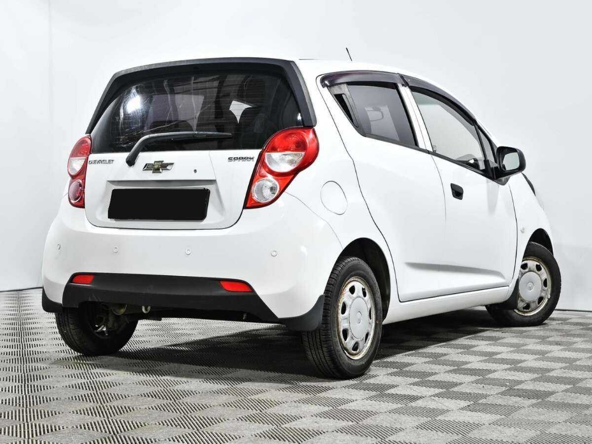 Chevrolet Spark с пробегом — 2013 год. Фото: #3