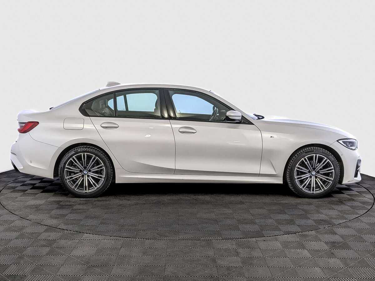 BMW 3 серии с пробегом — 2020 год. Фото: #3