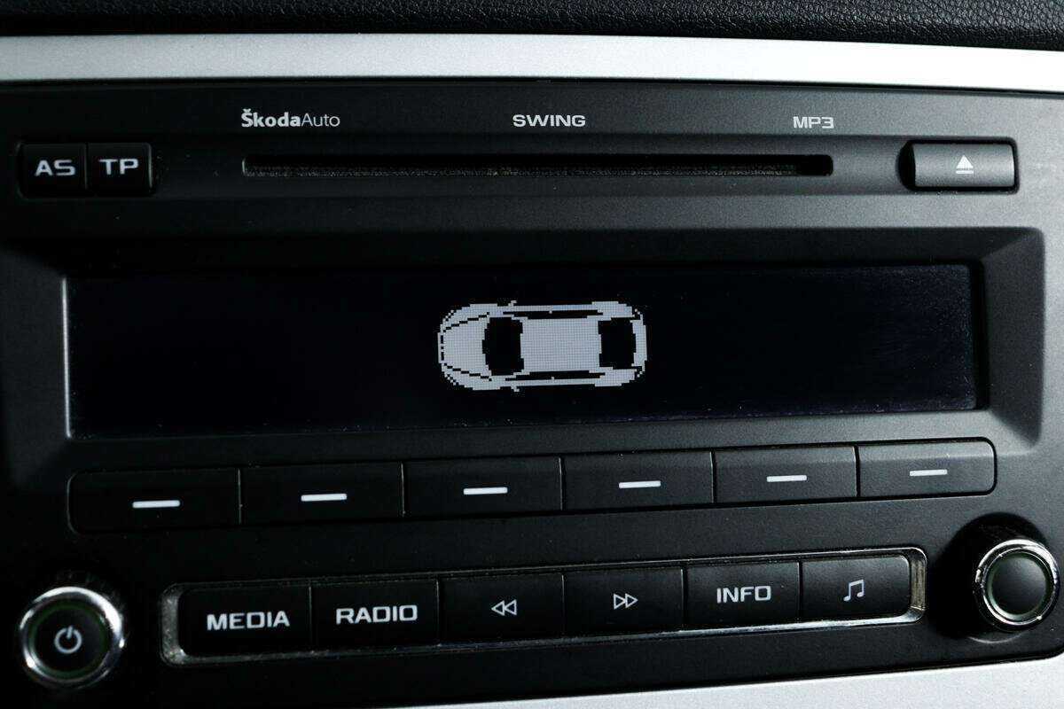 Skoda Octavia с пробегом — 2011 год. Фото: #13