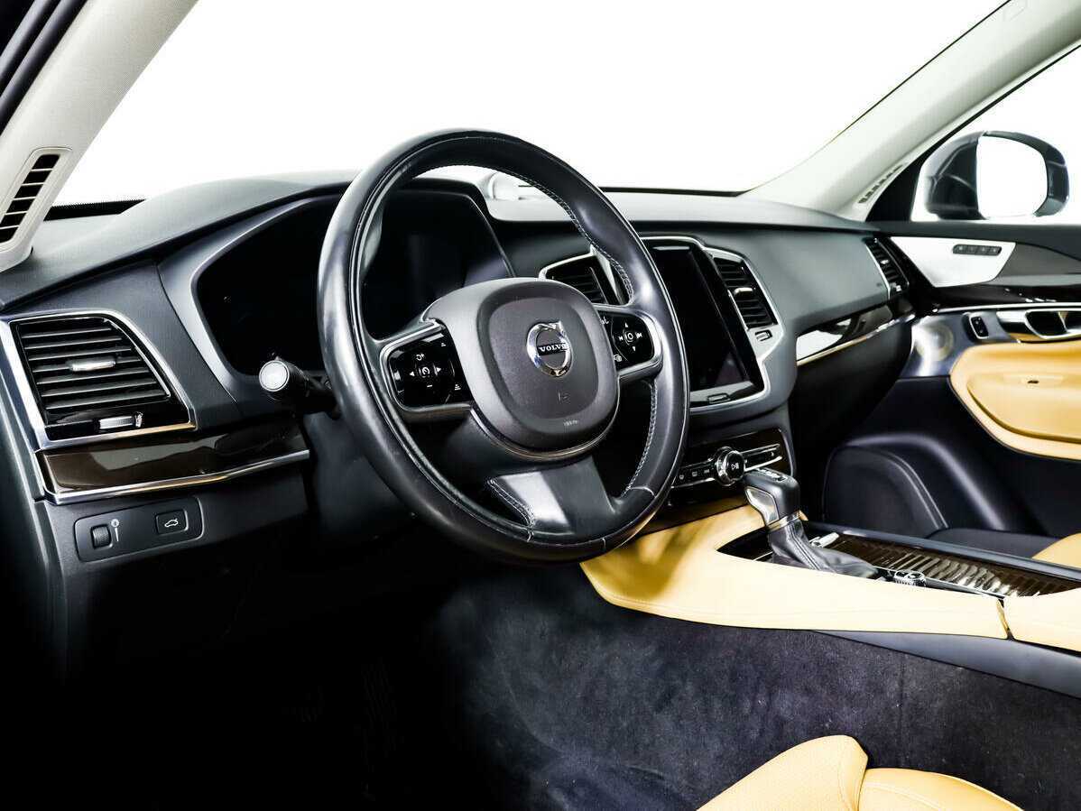 Volvo XC90 с пробегом — 2015 год. Фото: #12