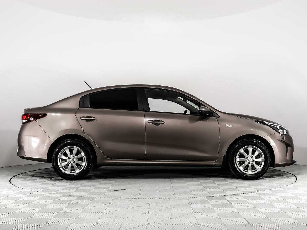 Kia Rio с пробегом — 2020 год. Фото: #3