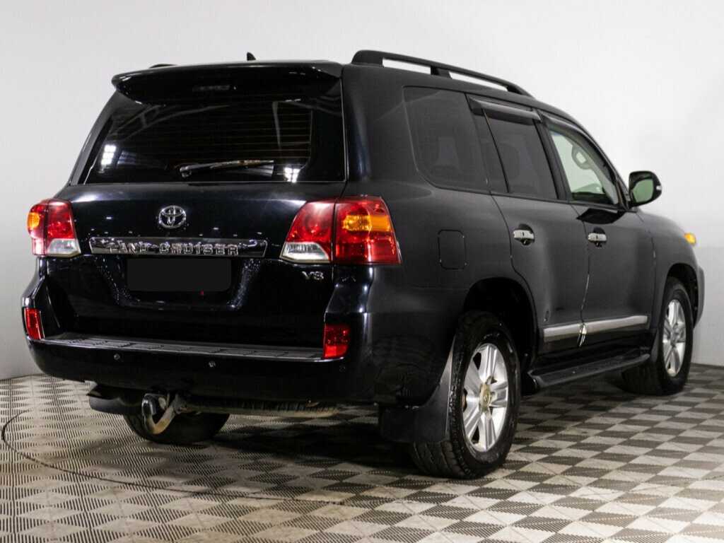Toyota Land Cruiser с пробегом — 2013 год. Фото: #4