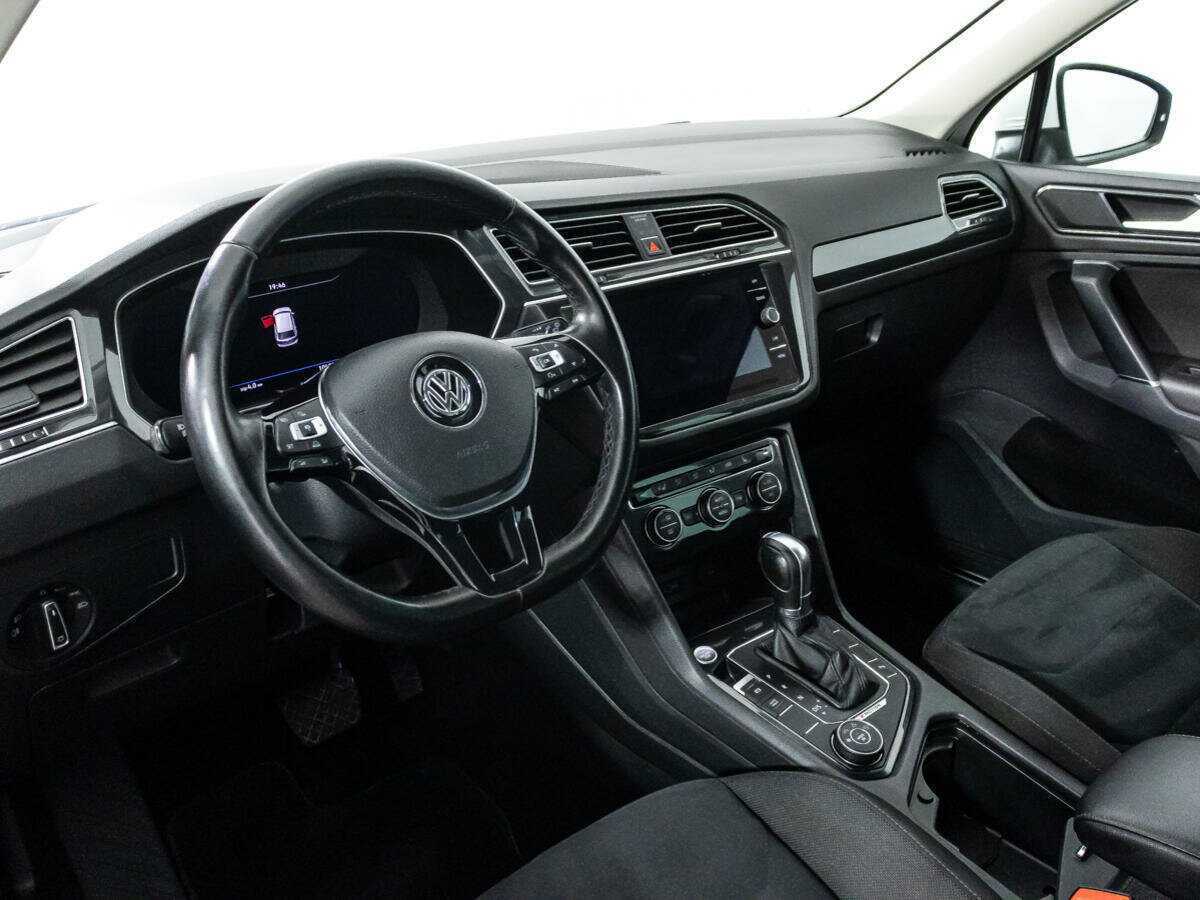 Volkswagen Tiguan с пробегом — 2018 год. Фото: #10