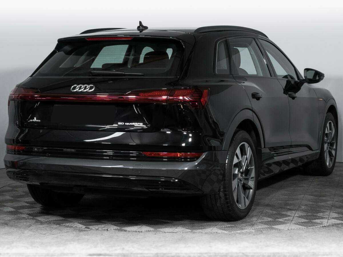 Audi e-tron с пробегом — 2020 год. Фото: #4