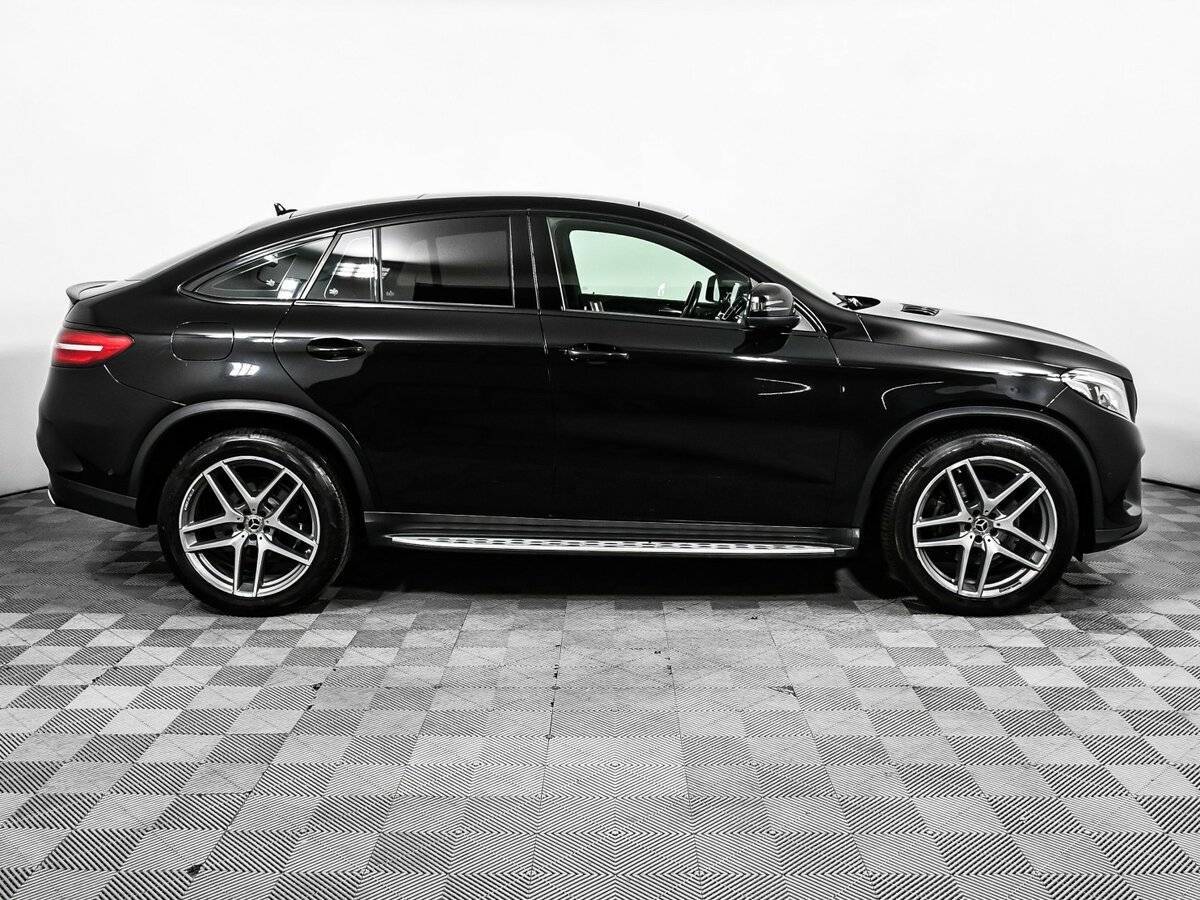 Mercedes-Benz GLE Coupe с пробегом — 2017 год. Фото: #3