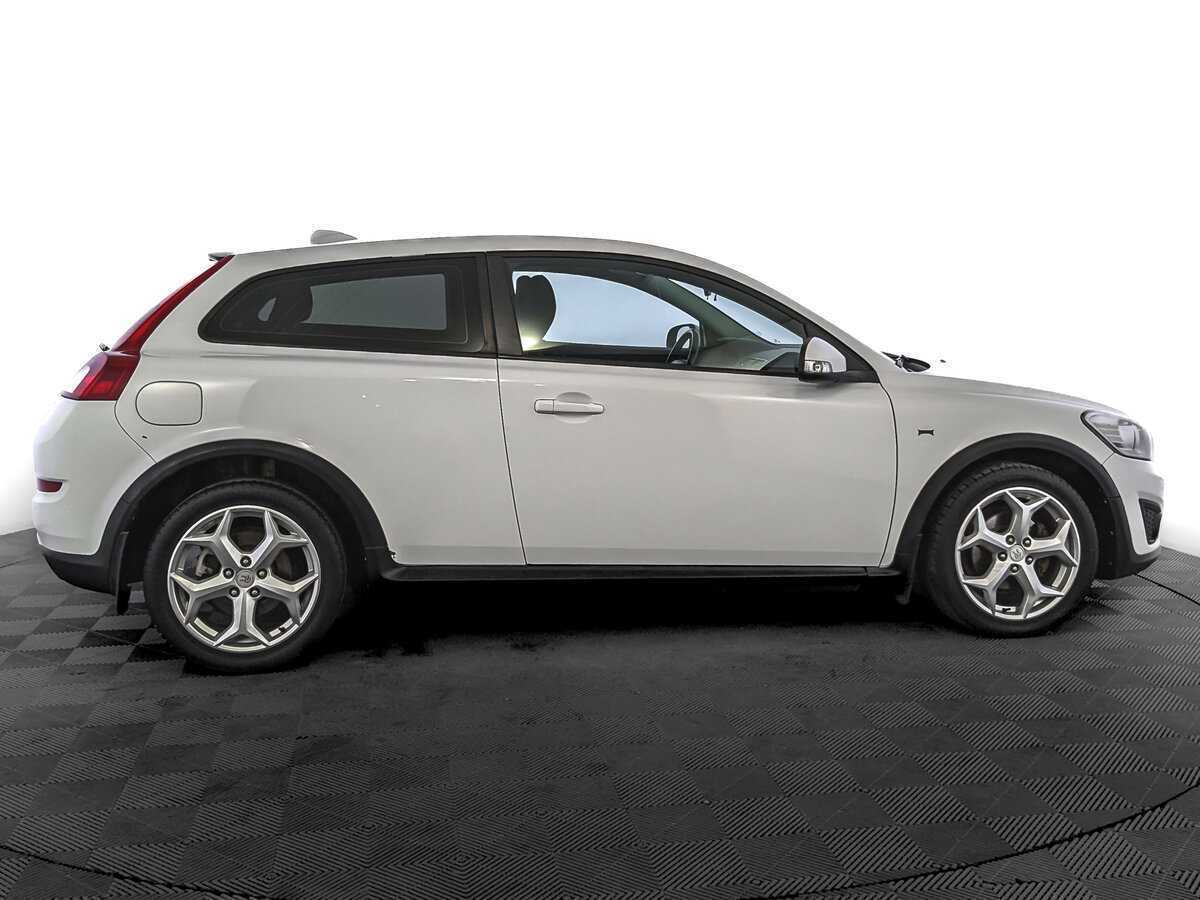 Volvo C30 с пробегом — 2011 год. Фото: #3