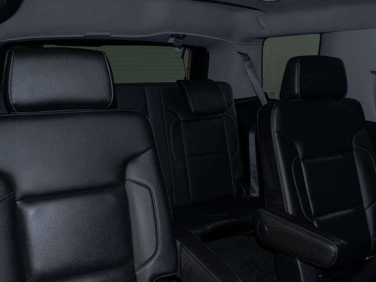 Chevrolet Tahoe с пробегом — 2016 год. Фото: #16