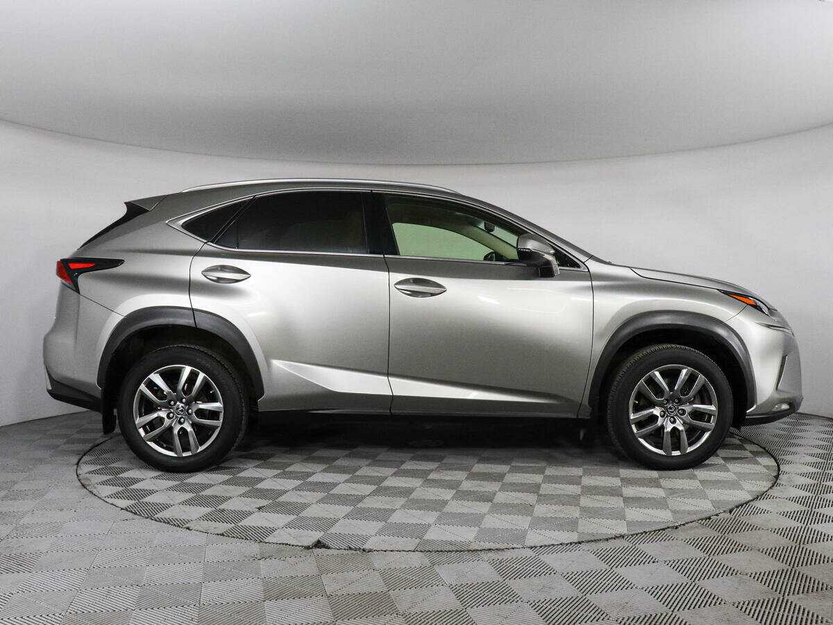 Lexus NX с пробегом — 2018 год. Фото: #3