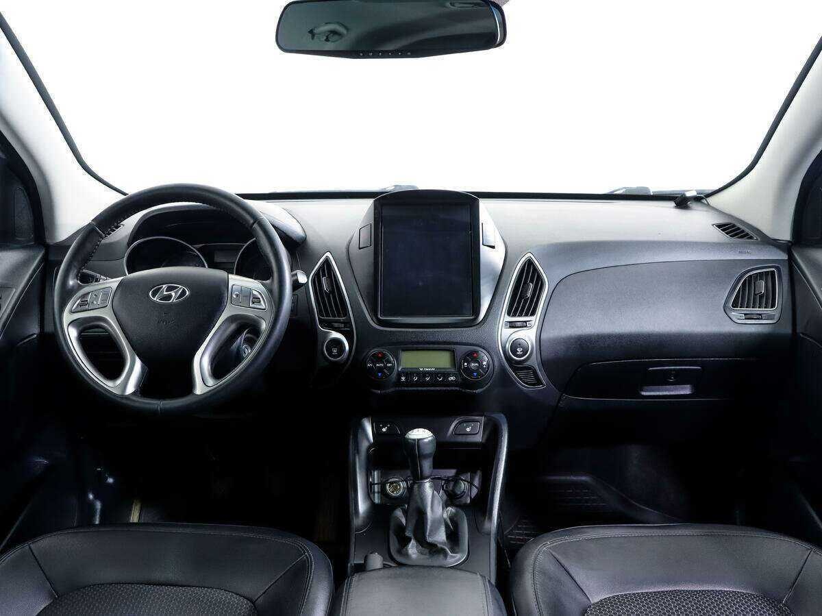 Hyundai ix35 с пробегом — 2012 год. Фото: #9