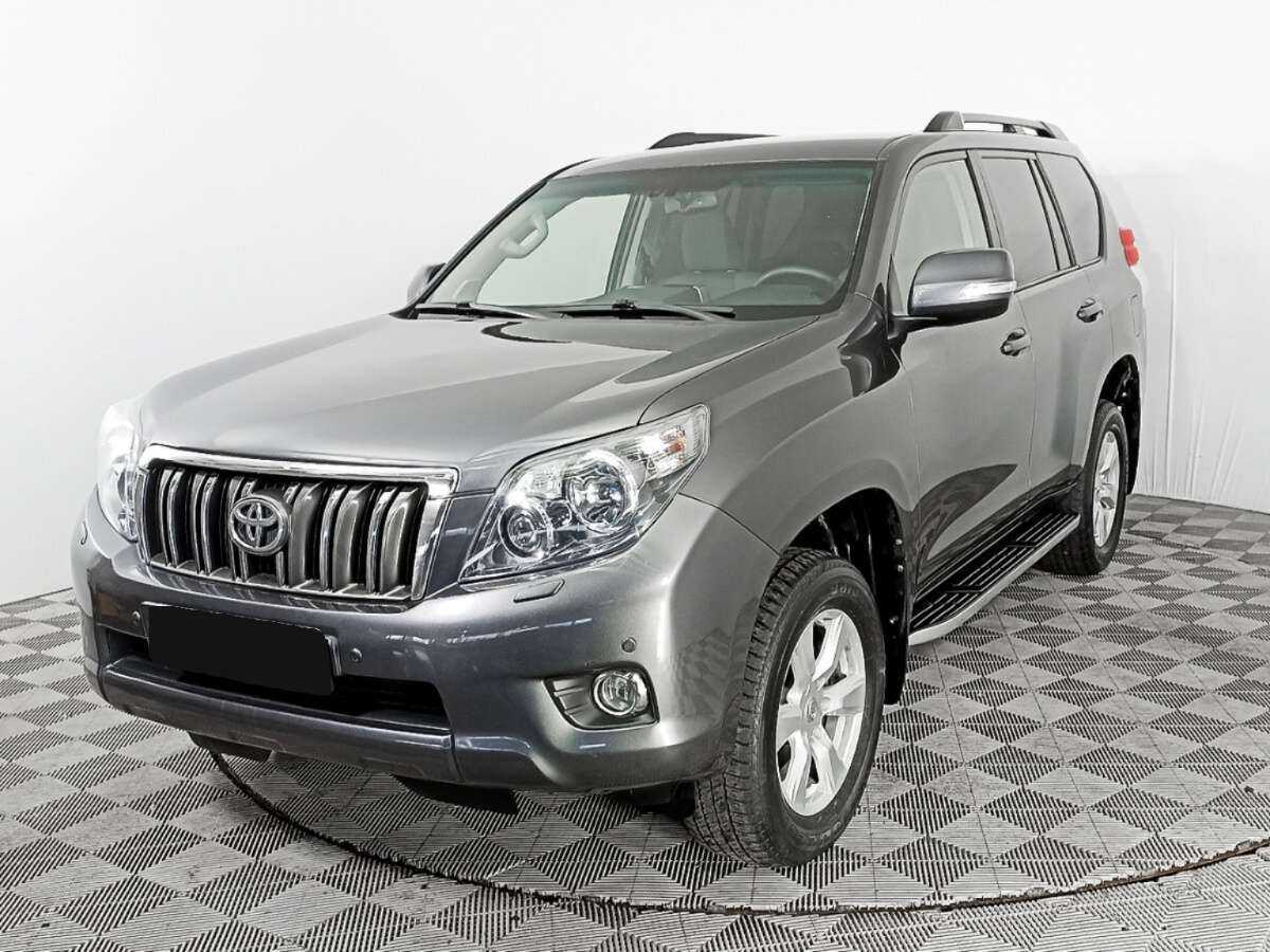 Toyota Land Cruiser Prado с пробегом — 2012 год. Фото: #0