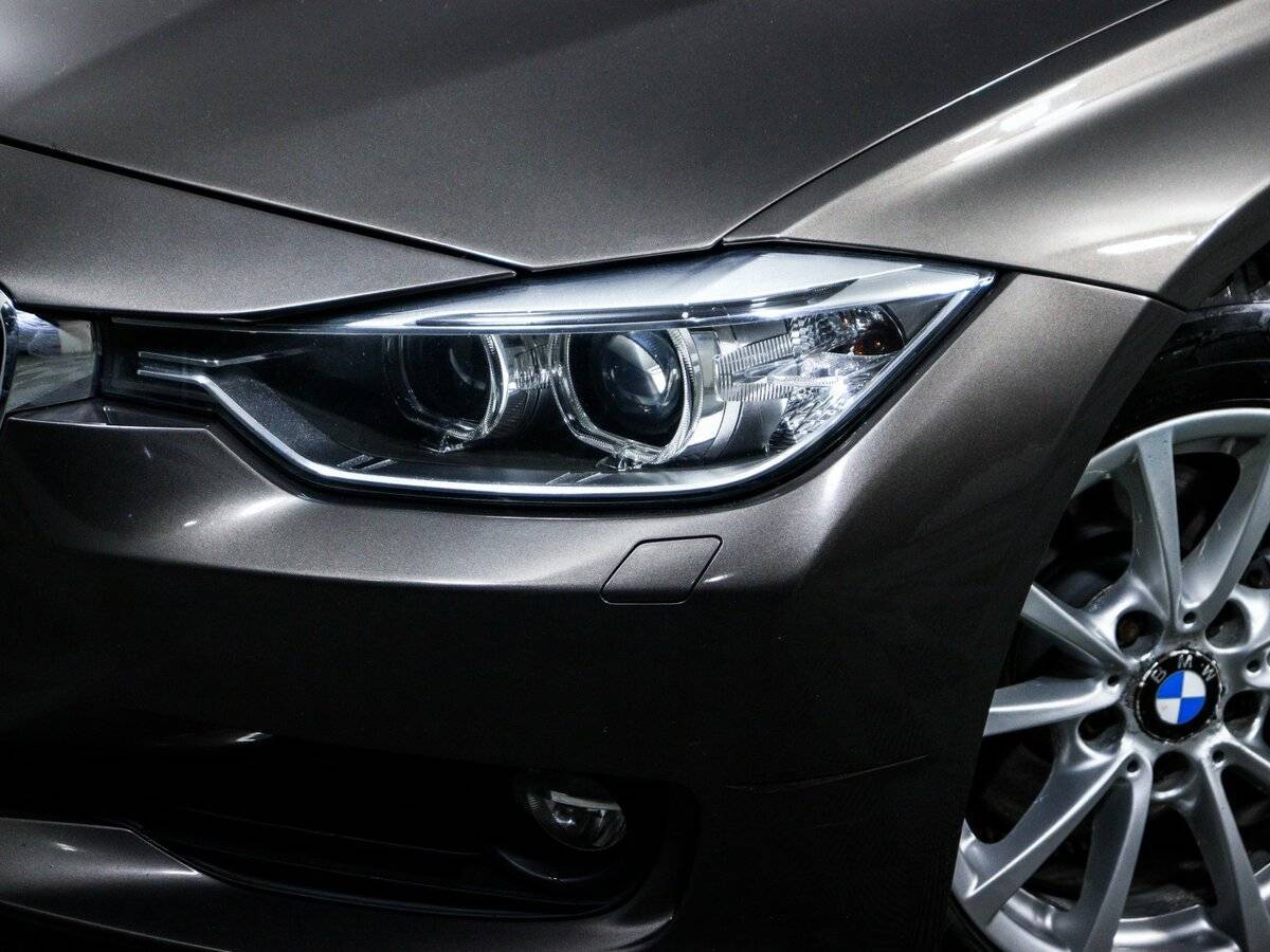 BMW 3 серии с пробегом — 2014 год. Фото: #14