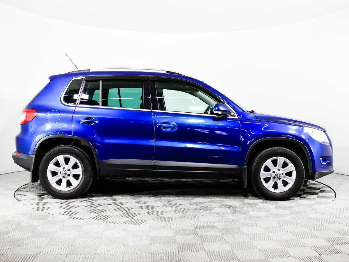 Volkswagen Tiguan с пробегом — 2009 год. Фото: #3
