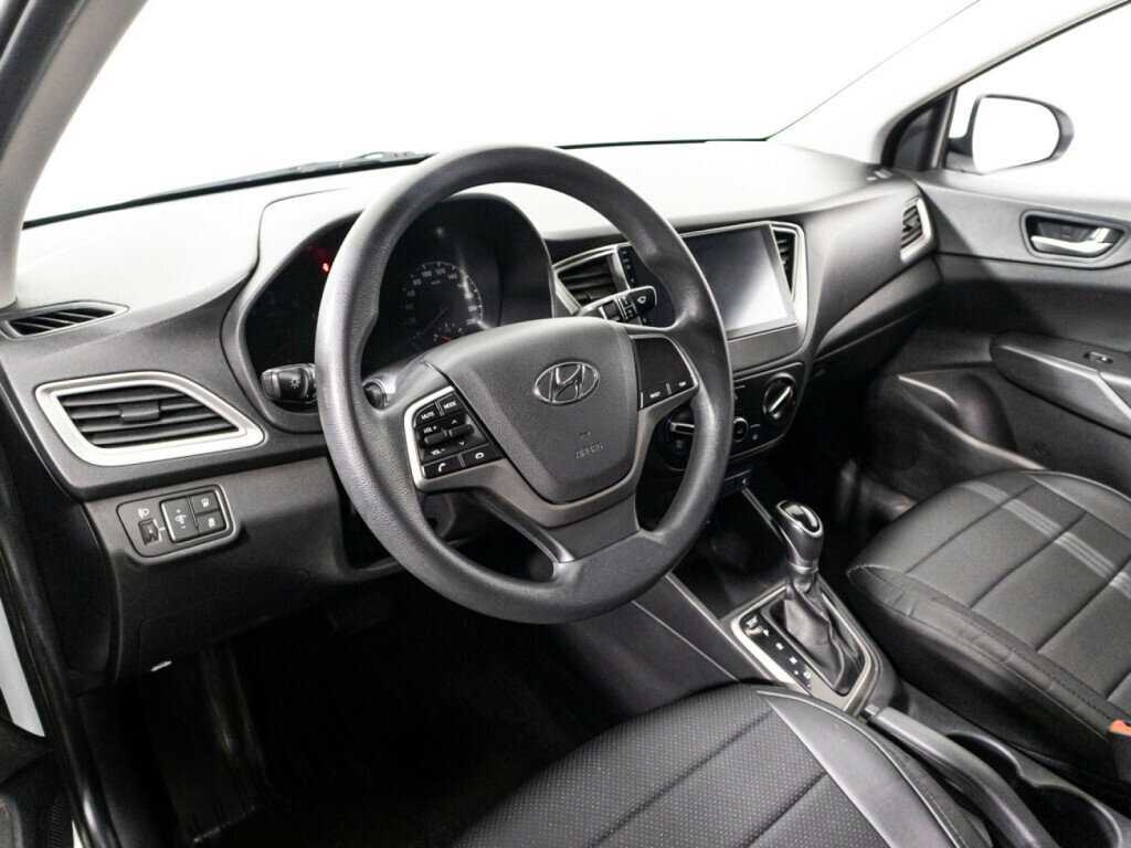 Hyundai Solaris с пробегом — 2019 год. Фото: #10