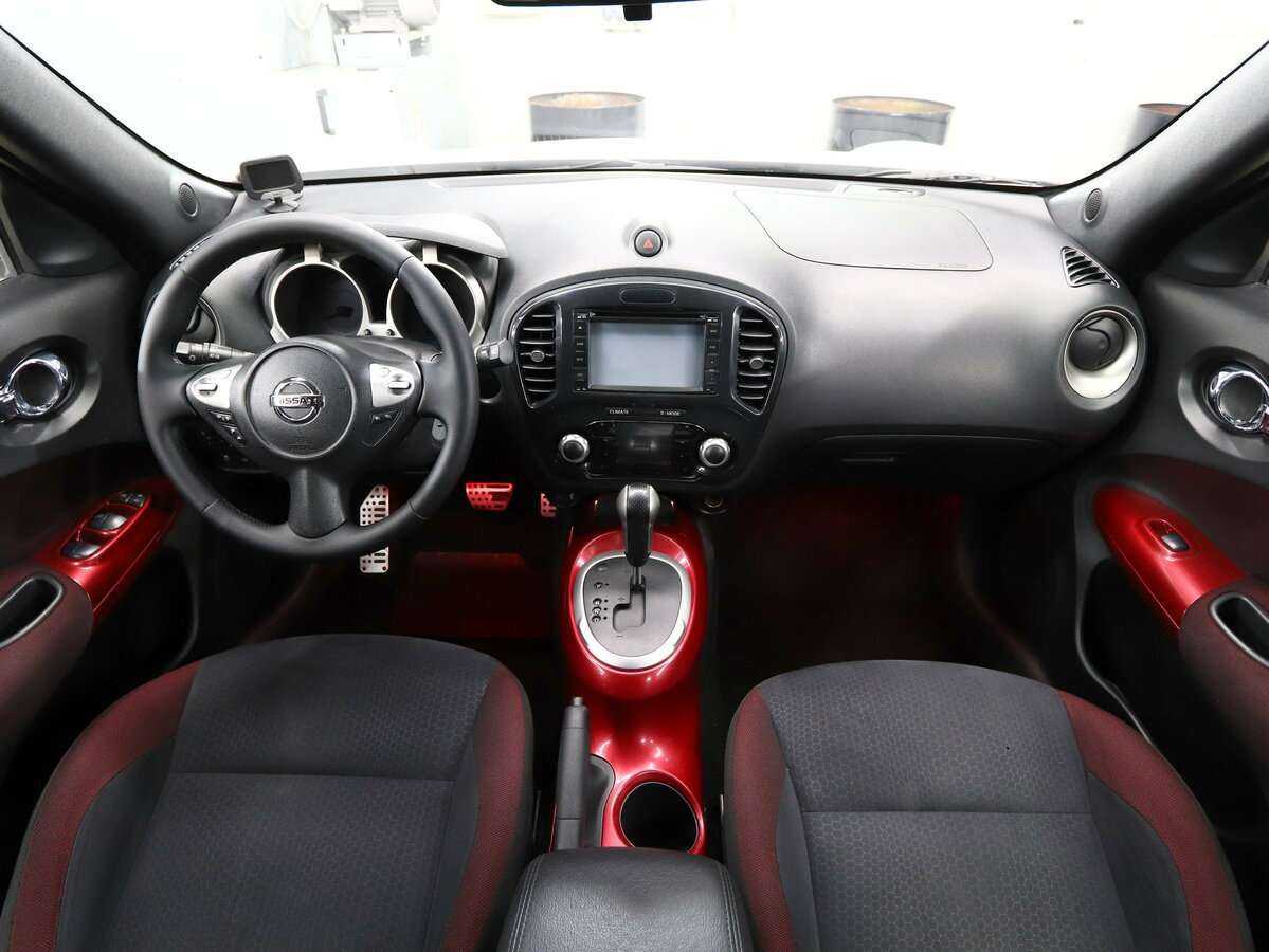 Nissan Juke с пробегом — 2011 год. Фото: #13