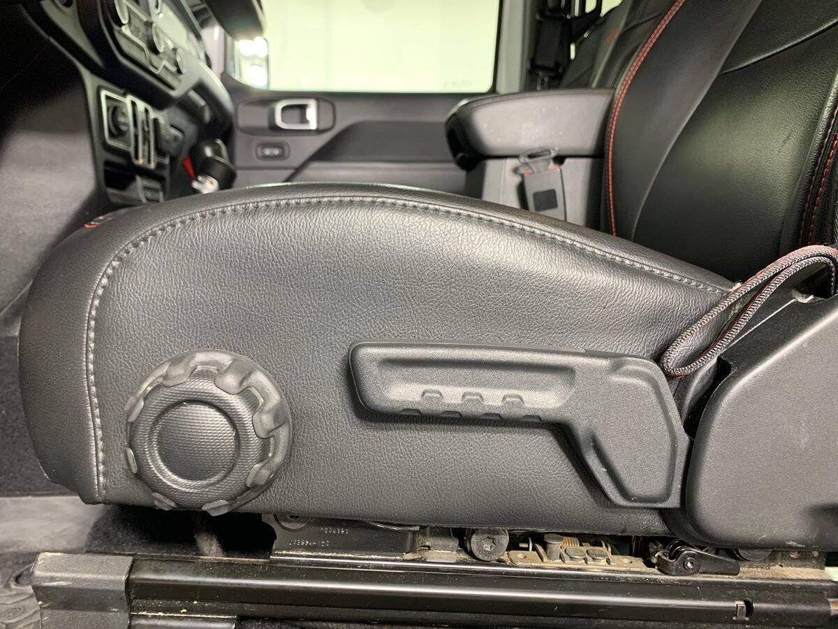 Jeep Wrangler с пробегом — 2019 год. Фото: #16