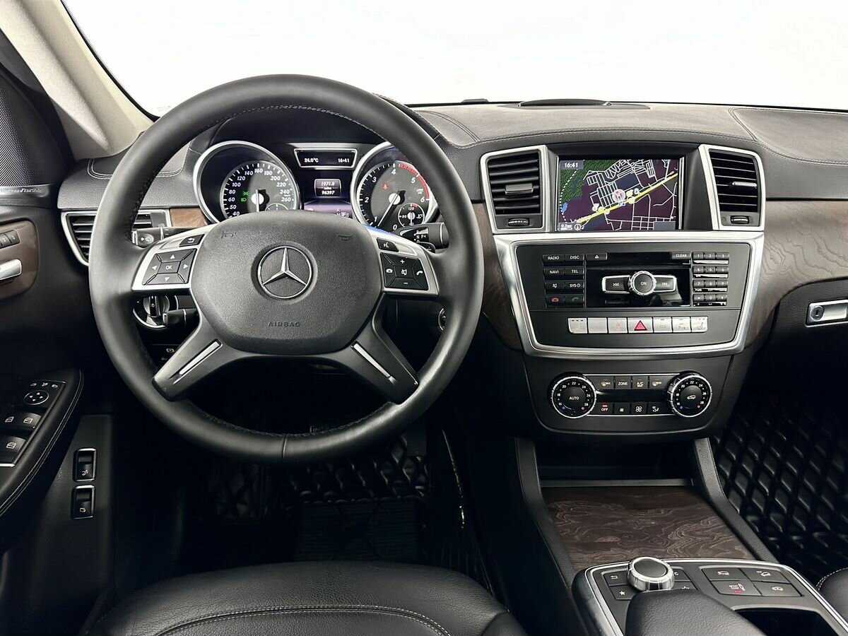 Mercedes-Benz GL-Класс с пробегом — 2015 год. Фото: #10